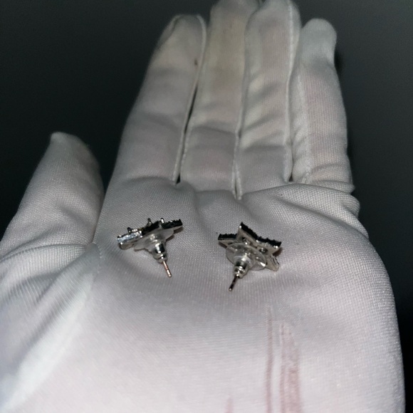 BRAND NEW SILVER DIAMOND STAR EARRINGS‼️ - Picture 7 of 17